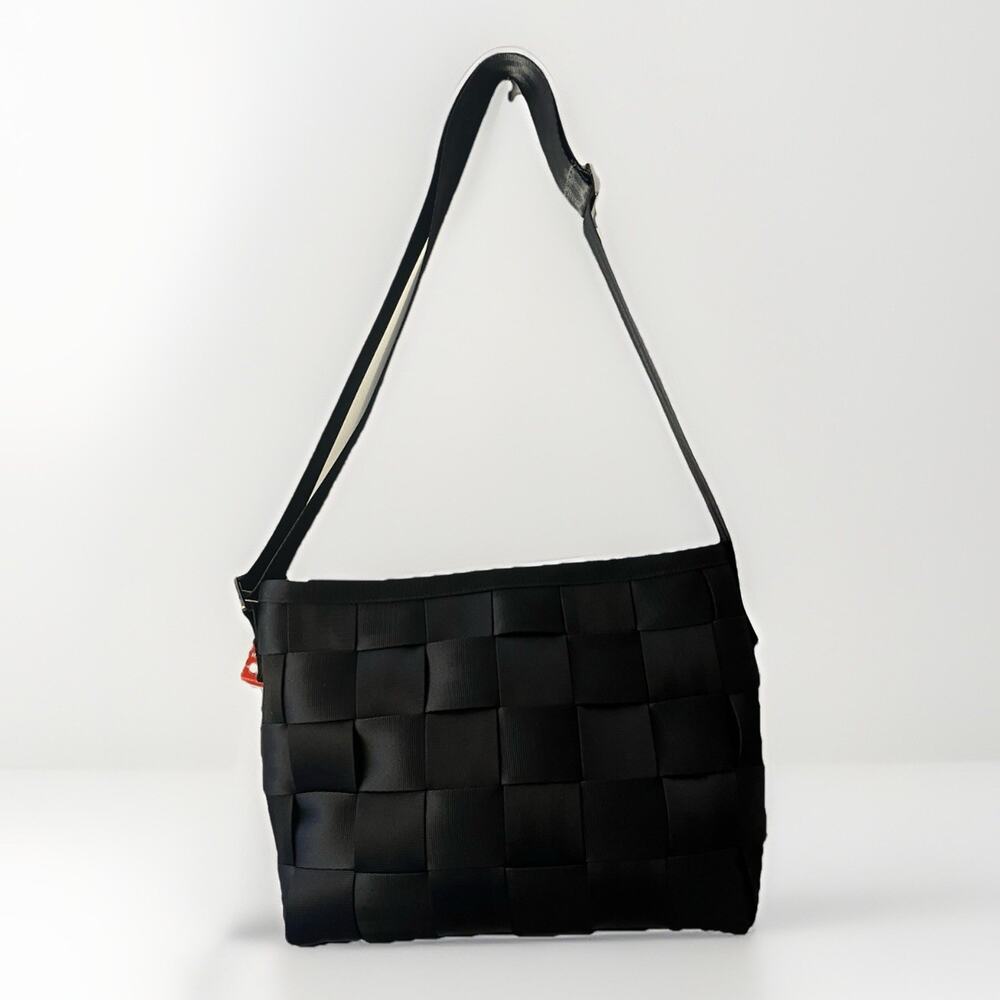Harveys The Original Seatbelt Black Woven Crossbody Tote Messenger Bag